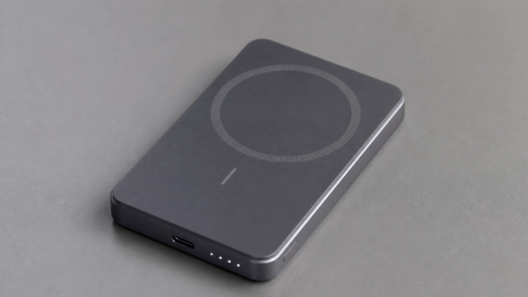 Anker、新セル「Neo Lithium-ion Battery」搭載の「Nano Power Bank (MagGo, Plus)」予約販売開始 税込11,990円