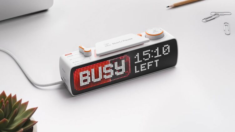 Flipper Zeroの開発元、集中支援ガジェット「BUSY Bar」発表 LED表示とアプリ遮断で249ドル