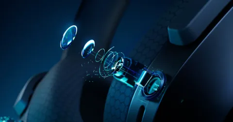 Razer「Project Motoko」邁向量產 兩側耳罩內建鏡頭的 AI 頭戴裝置
