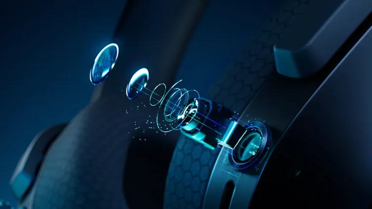Razerの「Project Motoko」が製品化へ 両耳にカメラを積んだAIヘッドセット