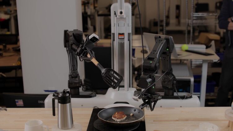 Skild AIの「S1」が示すロボットの新常識 動画1本で未経験の10分作業をこなす