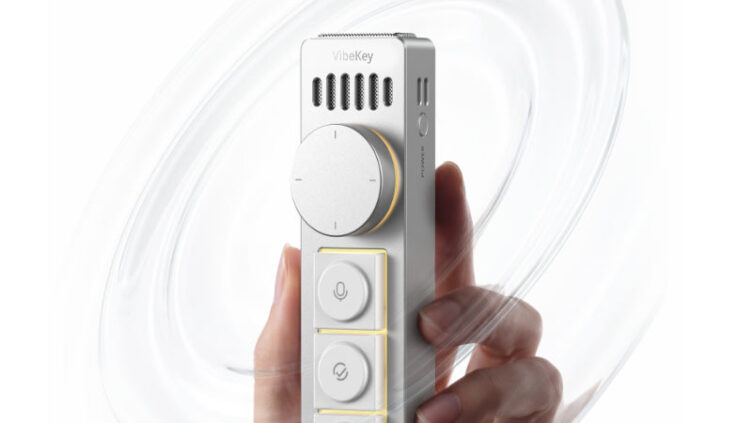 UlanziのAI音声入力キーパッド「AU05 Vibe Key」9月25日にクラファン開始 蔦屋家電で先行展示